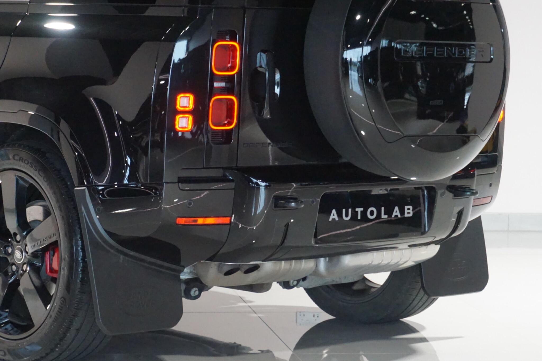 Land Rover Defender 110 3.0 D350 MHEV X-Dynamic HSE SUV 5dr Diesel Auto 4WD Euro 6 (s/s) (350 ps)